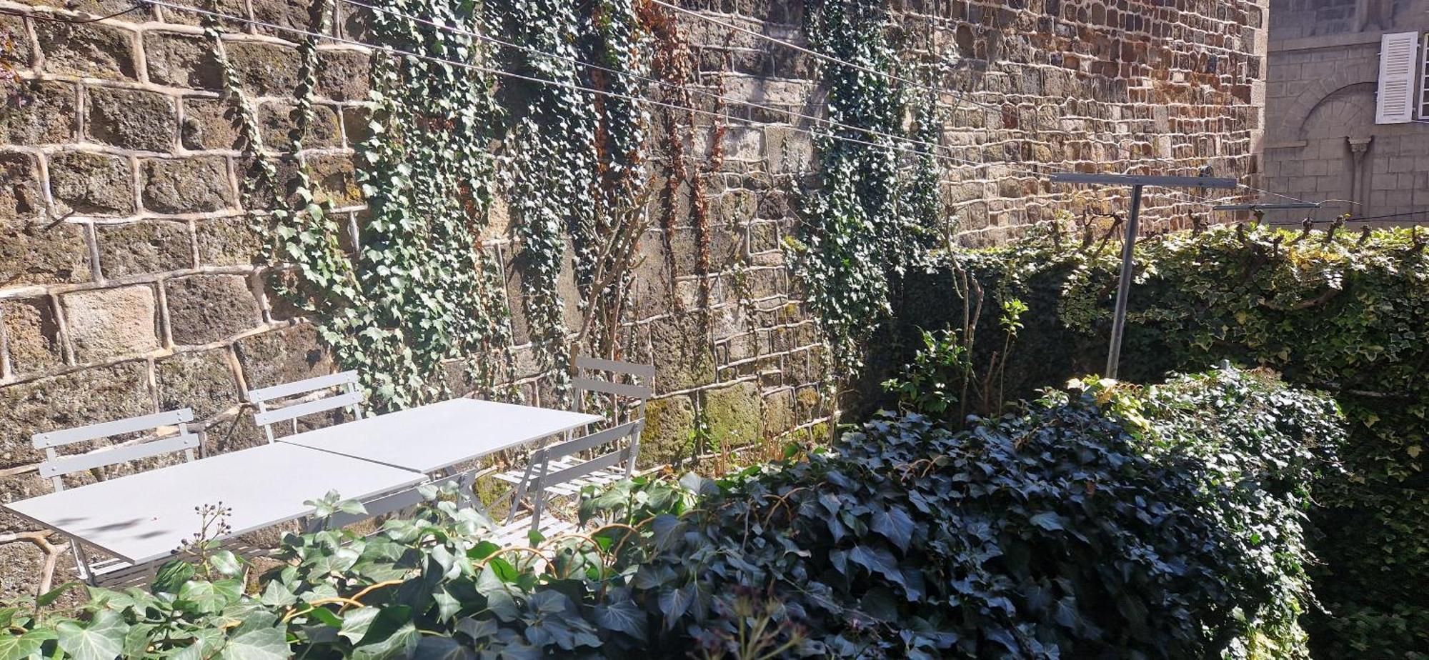 Appartement 120 M² Duplex Coeur Historique Au Calme Le Puy-en-Velay Экстерьер фото